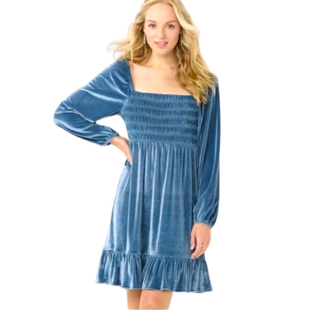 LC LAUREN CONRAD Smocked Flounce Hem LongSleeve Blue Velvet Midi dress Size M